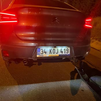 Citroen C4X Difusor Trasero Derretido por Contacto con el Escape