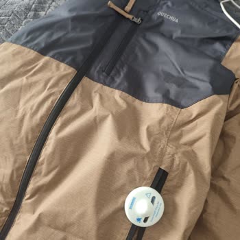 Recogida en Tienda Decathlon: Problema con la Alarma de la Chaqueta