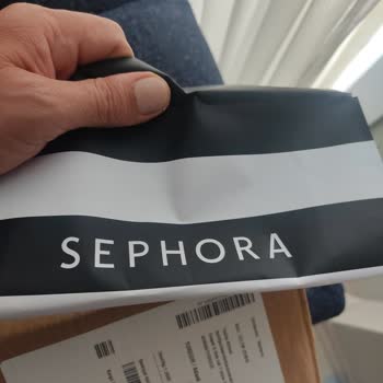 Sephora me envió un Dior Sauvage mal empaquetado y retrasó la paleta de regalo