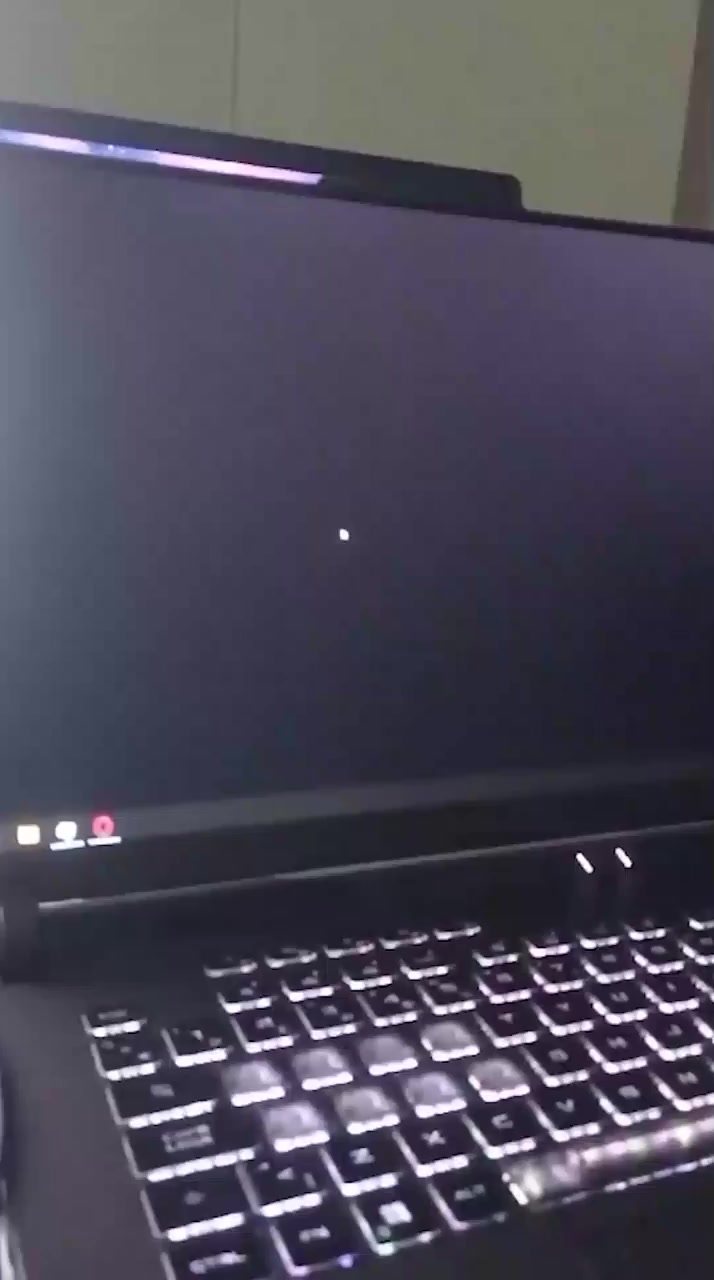 Ruido del Ventilador en Asus ROG G16 No Arreglado Tras 3 Semanas en Reparación Portada de vídeo