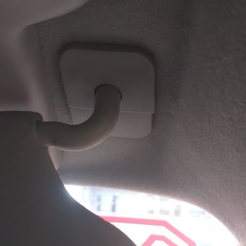 Ford Transit: Problema con la Visera Derecha No Resuelto