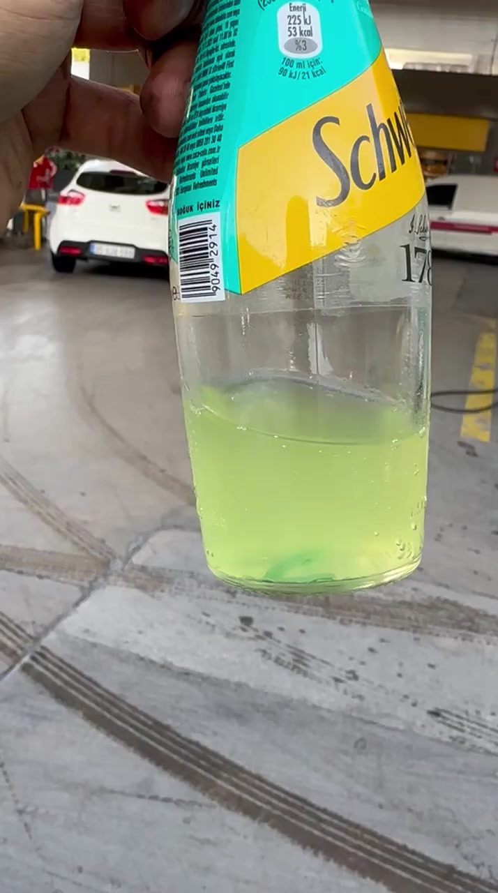 Encuentro Inquietante en Mi Bebida Schweppes de la Gasolinera Shell Portada de vídeo