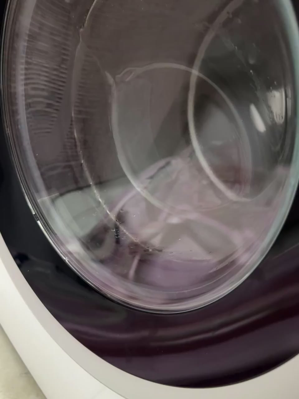 Profilo Lavadora Hace Ruido, Problema con el Tambor, Cobran por Reparaciones Portada de vídeo