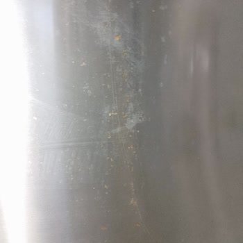 Mi refrigerador Profilo de acero inoxidable se oxida - Garantía denegada