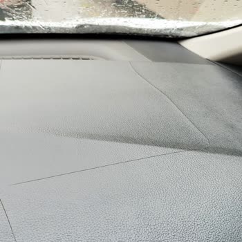 Grietas en el Tablero de Mi Kia Cee'd 2012