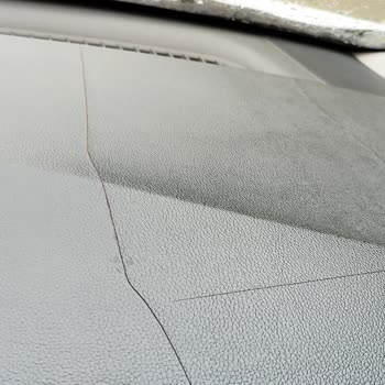 Grietas en el Tablero de Mi Kia Cee'd 2012