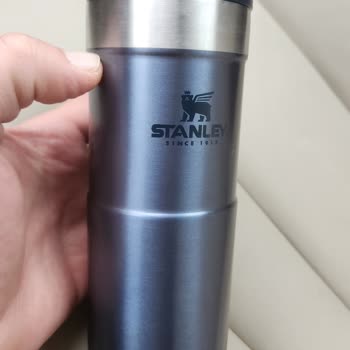 Stanley Termo: Problema de Tapa con Garantía de por Vida