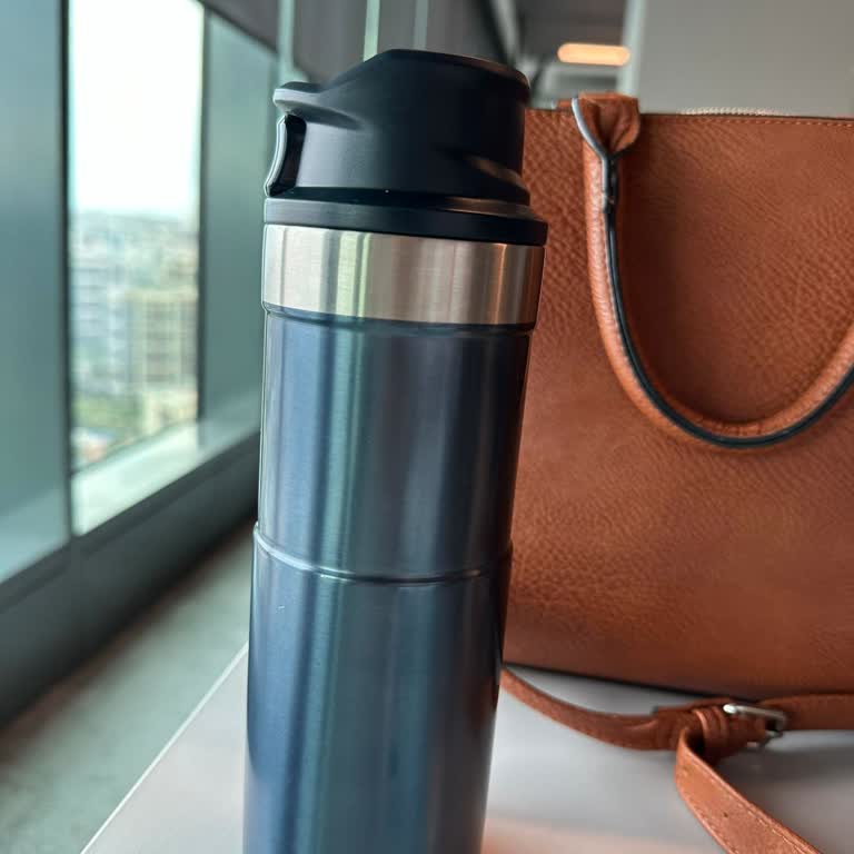 Stanley Trigger Thermos no mantiene el calor y causa incomodidad