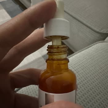 La Roche-Posay Vit C Serum se Desprende