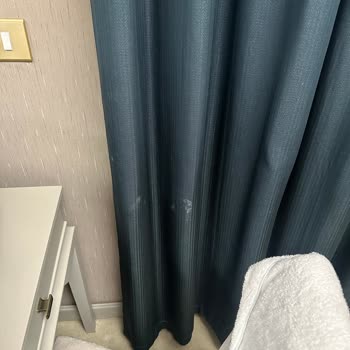 Reserva en Otelz.com: Habitación Diferente a la Prometida en Savoy Hotel