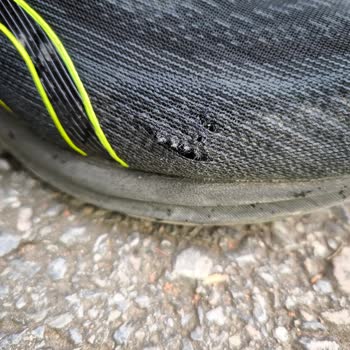 Asics Gel-Quantum 180 VII se rompieron tras poco uso y garantía rechazada