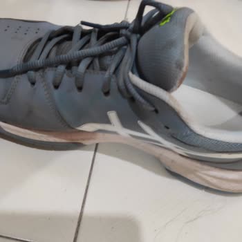 Desgaste en Zapatillas Asics Gel-Dedicate 7 tras Poco Uso