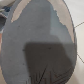 Desgaste en Zapatillas Asics Gel-Dedicate 7 tras Poco Uso