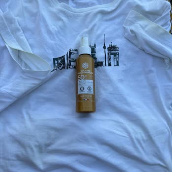 Yves Rocher Solaire Peau Parfaite 50+ deja manchas permanentes en la ropa