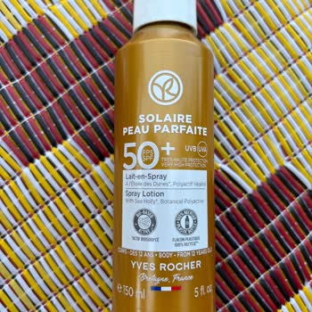 Yves Rocher Solaire Peau Parfaite 50+ deja manchas permanentes en la ropa