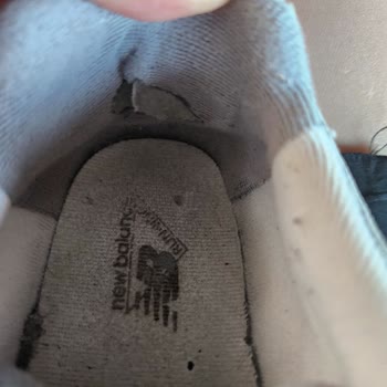 Mis zapatillas New Balance se deformaron en 6 meses