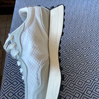 Zapatos de Regalo de Cumpleaños de New Balance Incómodos