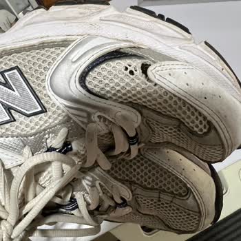 New Balance 530 Zapatos - Cordones Defectuosos y Respuesta Demorada