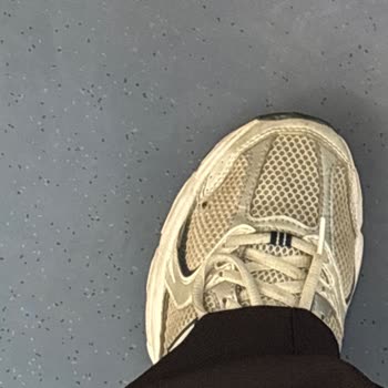 Mis New Balance 530 se rasgaron en menos de un año