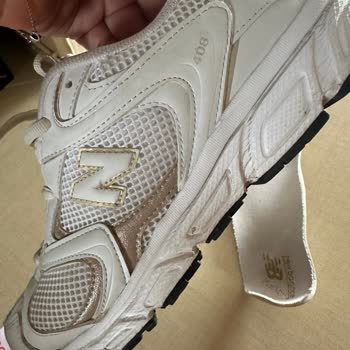 Mis zapatillas New Balance de Boyner se rompieron en dos meses y negaron la devolución