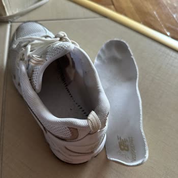 Mis zapatillas New Balance de Boyner se rompieron en dos meses y negaron la devolución