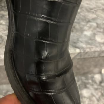 Botas Nine West de mujer se rasgaron tras 5 usos