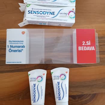 Sensodyne Pasta Dental - Paquetes Vendidos a Medias