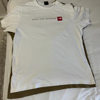 Camiseta The North Face se encogió tras el primer lavado, tienda rechazó devolución