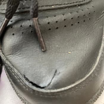 Reebok Zapatos defectuosos, solicitud de cambio