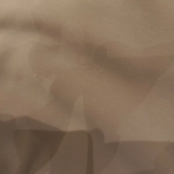 Oysho se niega a reembolsar chándal defectuoso