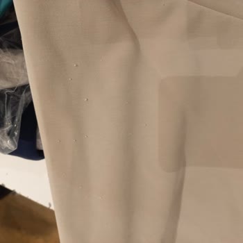 Oysho se niega a reembolsar chándal defectuoso