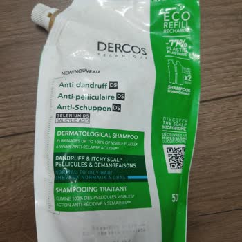 Ojos irritados y pérdida de visión tras usar Vichy Dercos Shampoo