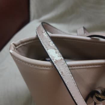 Michael Kors Bolso Camel Descosido y Pelado