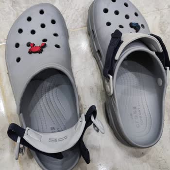 Mis sandalias Crocs se rompieron en el primer uso
