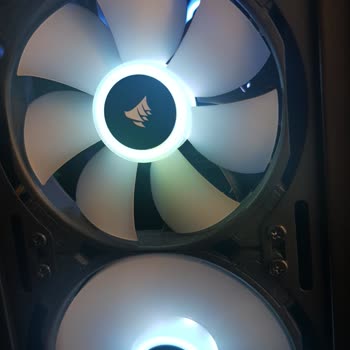 Corsair SP 120 Elite Ventiladores RGB No Muestran los Colores Deseados