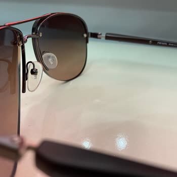 Problemas con gafas de sol Prada de Atasun Optik