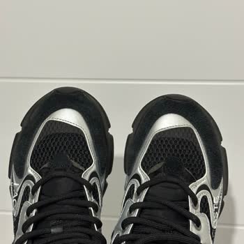 Lacoste Ayakkabı Ayaklarımı Mahvetti