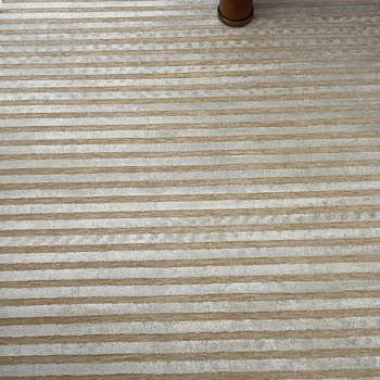 Papatya Halı Yıkama (Kartal) Beyaz Halılarda Makine Ve Siyah İzler!