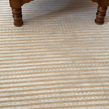 Papatya Halı Yıkama (Kartal) Beyaz Halılarda Makine Ve Siyah İzler!