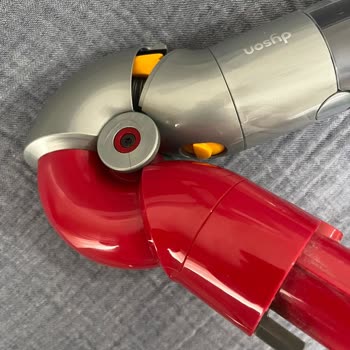 Dyson Keyfi Garanti Kapsamında Saymama (mobilya Altı Aparatı! )