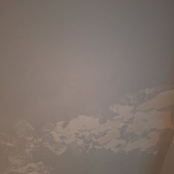 Marshall Boya Duvardan Soyuluyor Dökülüyor