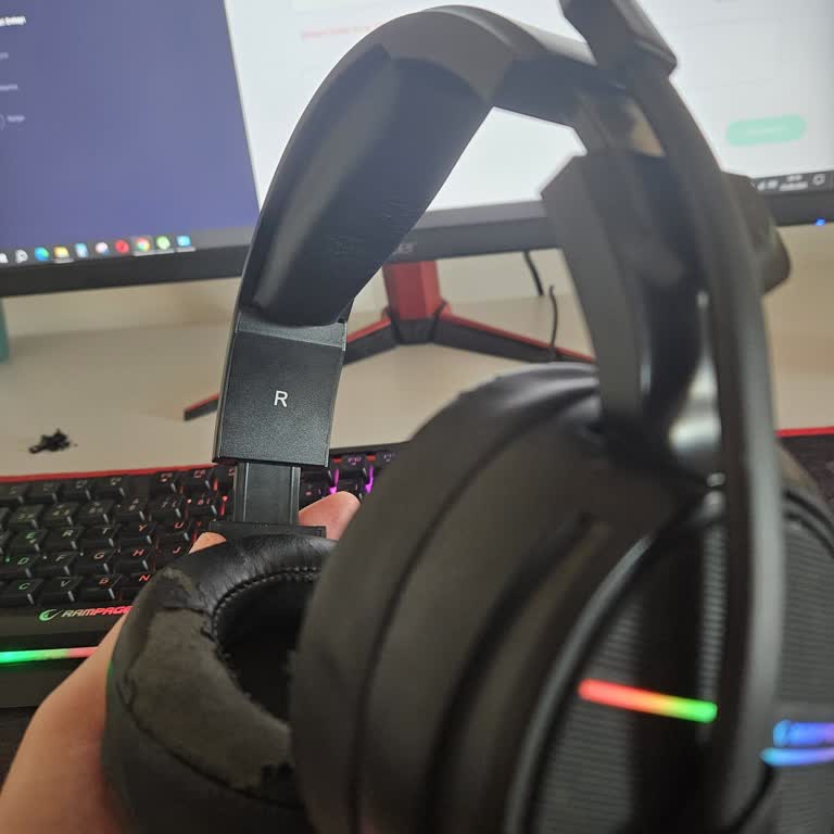 Rampage RGW9 Kulaklık Pedleri Hızla Soyuluyor