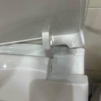 Creavit Marka Klozet Kapağı Arızalı