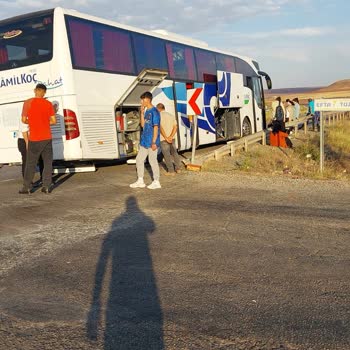 Kamil Koç Yolda Kalan Araç