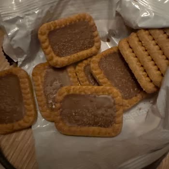 Eti Gıda Bozuk Bisküvi Şikayeti