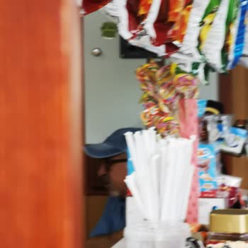 Turyol Kadıköy-Karaköy Seferinde Büfecinin Haksız Ücret Talebi Ve Tehdit