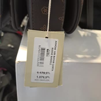 EQUE Ayakkabı Personelin Etiket Hatası Müşteriye Yansıtılamaz