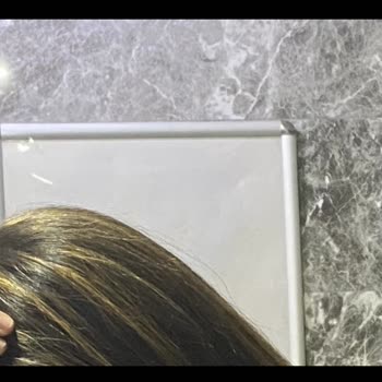 Kuaför Erkin Işıltı Adında Yapılan Saça 3 Bin Tl Aldı Keşke Işıltı Olsaydı!