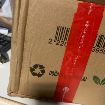 Rossmann Kargoda Akmış Şampuan Ve Yetersiz Servis Hizmeti!