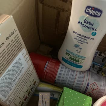 Rossmann Kargoda Akmış Şampuan Ve Yetersiz Servis Hizmeti!